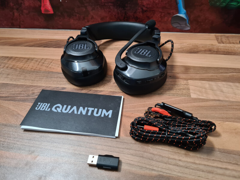 quantumsound wireless gaming headset JBL 2.4ghz Quantum over-ear 610.jpg